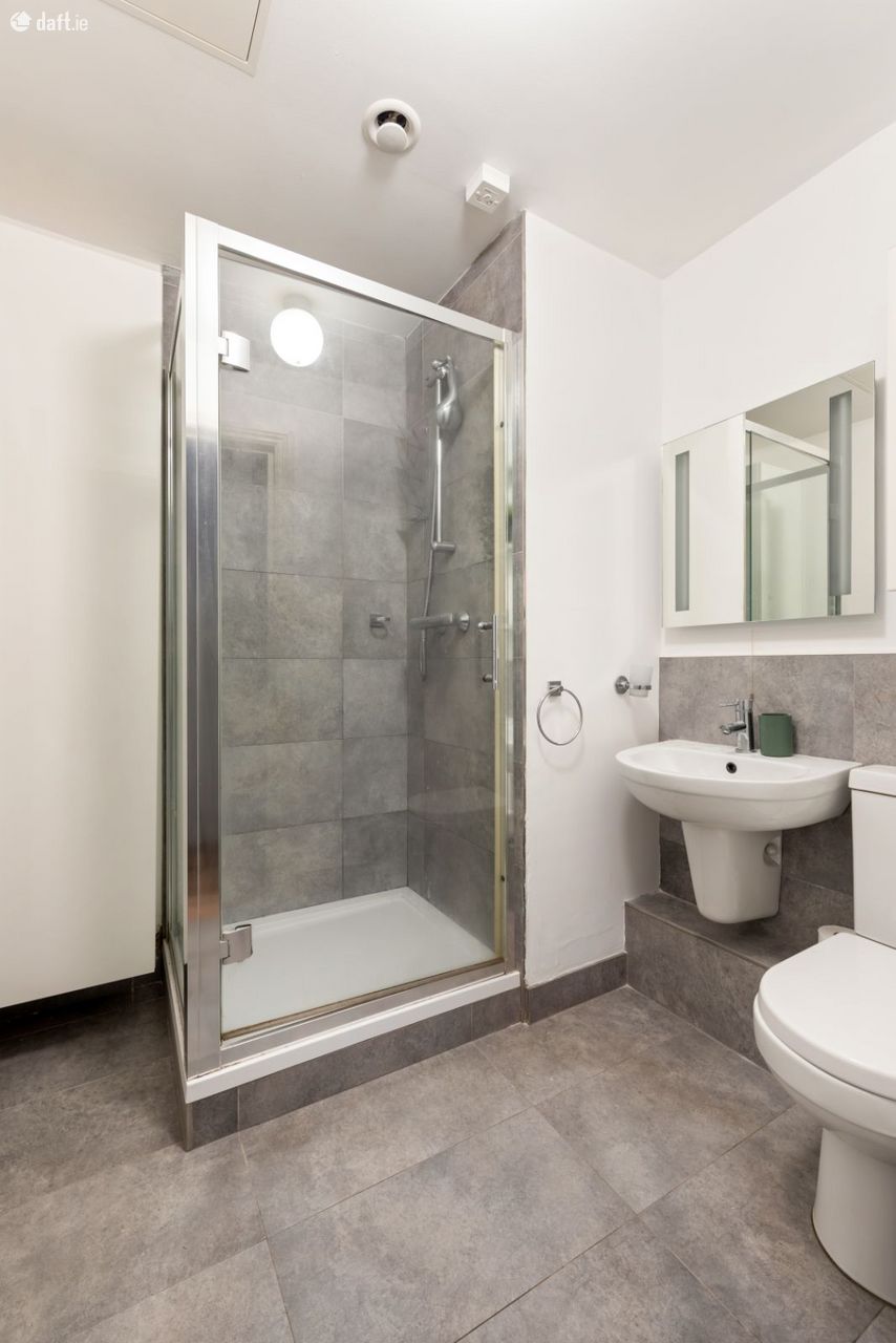 Apartment 157,Block B/C,The Waterside,Charlotte Qu, Grand Canal Dock, Dublin 4