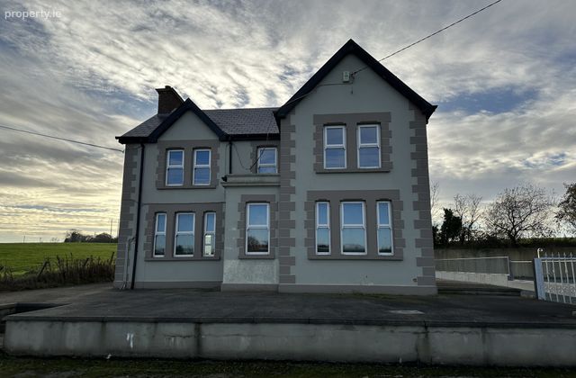 3 Bed House At Sallybrook, Manorcunningham, Co. Donegal - Click to view photos