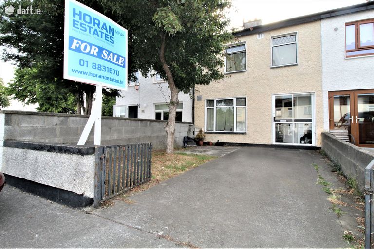 104 Fortlawn Avenue, Blanchardstown, Dublin 15 - Click to view photos