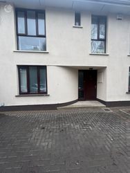 1 Meehan Court,Portlaoise,Co. Laois, Portlaoise, Co. Laois - House to Rent
