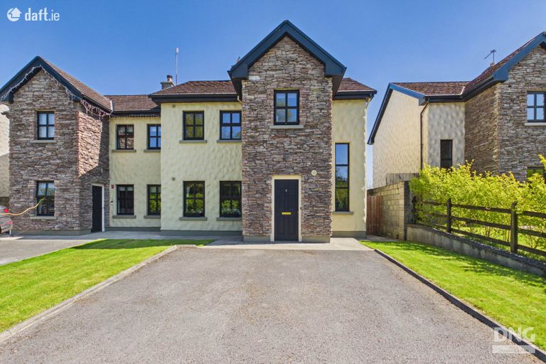4 Sli Na Scruthan, Ballintubber, Co. Roscommon, Ballintubber, Co. Roscommon - Click to view photos