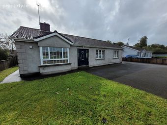 8 Abbey Crescent, Cahir, Co. Tipperary - Image 2