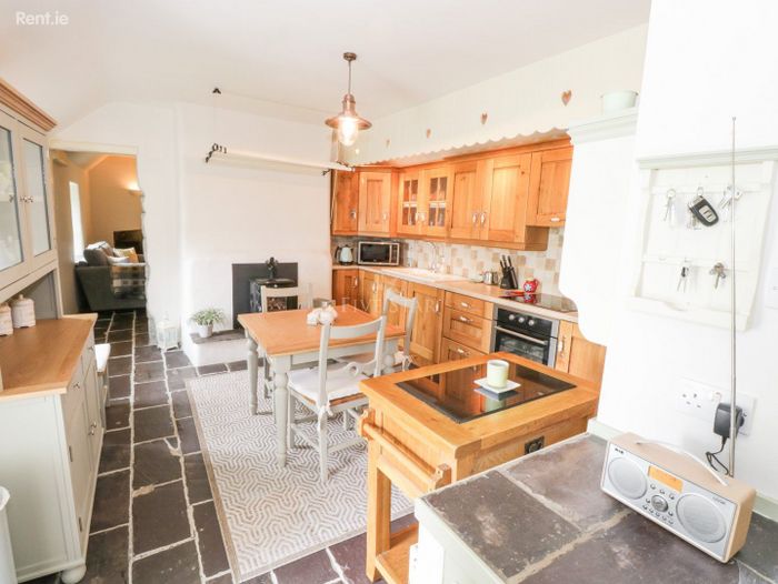 Lakeside Cottage, Gloria, Cavetown, Boyle, Co. Self