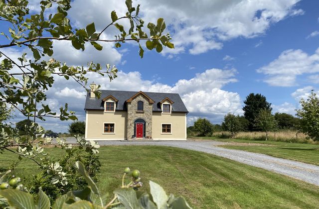 Galross, Cloghan, Co. Offaly - Click to view photos