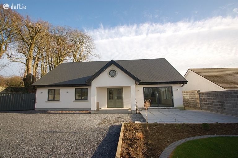 Willow Lodge, Relic Road, Kilbeggan, Co. Westmeath - Click to view photos