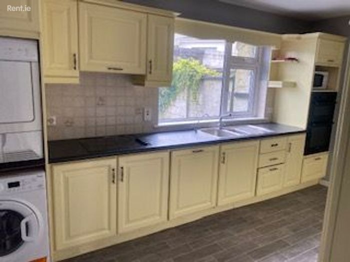 50 Castle Park, Ballybane, Galway, Castlegar, Co. Galway Apartments