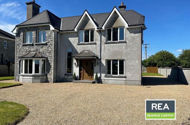 17 Hyde Court, Roscommon Town, Co. Roscommon - Click to view photos