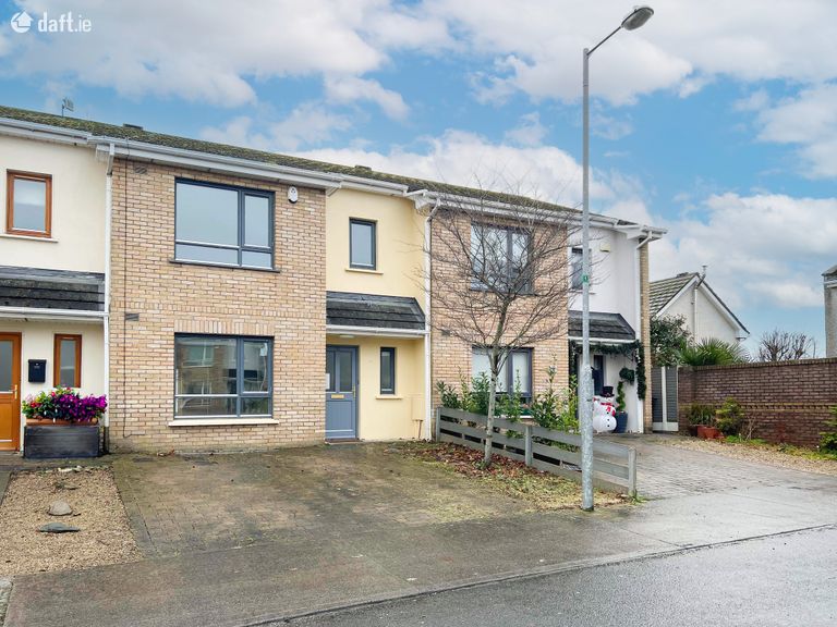 13 Ashewood Close, Ashbourne, Co. Meath - Click to view photos