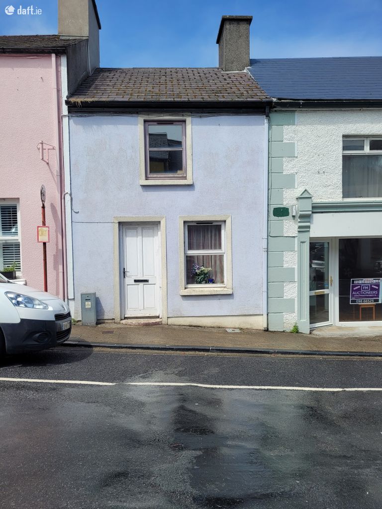 Long Street, Louisburgh, Co. Mayo - Click to view photos