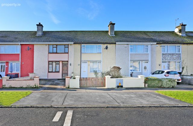 54 Corrib Drive, Shannon, Co. Clare - Click to view photos