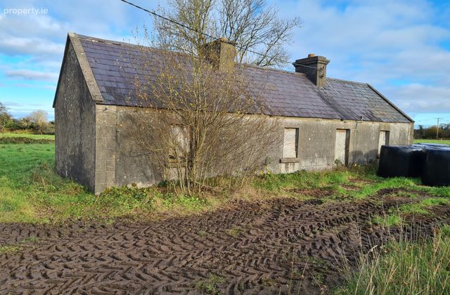 Lavey, Charlestown, Co. Mayo - Click to view photos