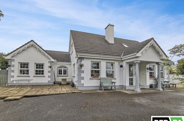 Teermaclane, Ennis, Co. Clare - Click to view photos