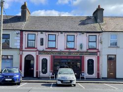Garvey'S Dew Drop Inn,Market Square,Charlestown,Claremorris,Co. Mayo, Charlestown, Co. Mayo - Apartment For Sale