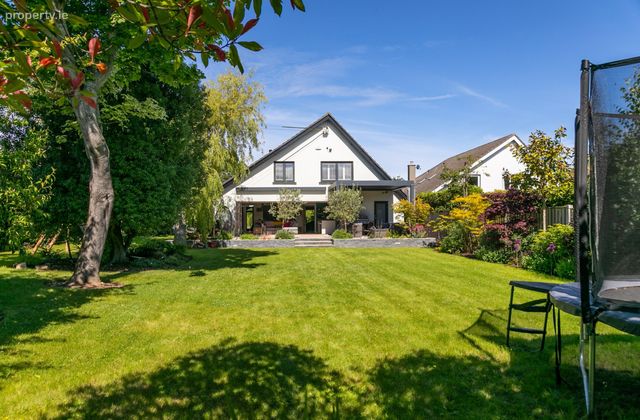 Journey\'s End, 118 Shrewsbury Lawn, Cabinteely, Dublin 18 - Click to view photos