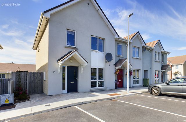 17 Mountfield, Tramore, Co. Waterford - Click to view photos