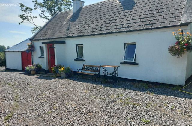 Mullylun Road, Derrylin, Co. Fermanagh, BT92 9NA - Click to view photos