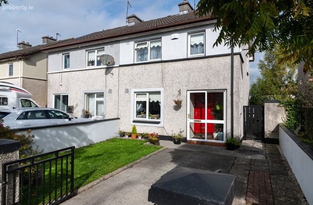 18 Cloncollig Housing Estate, Tullamore, Co. Offaly - Click to view photos