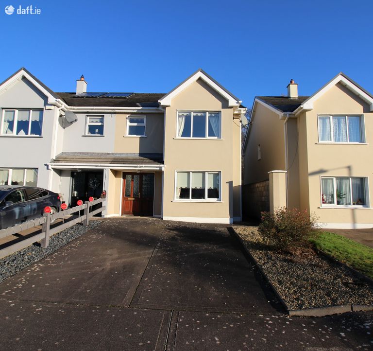72 The Glenties, Macroom, Co. Cork - Click to view photos