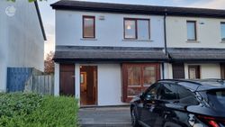 20 Hunters Place, Hunters Wood, Ballycullen, Dublin 16 - House to Rent