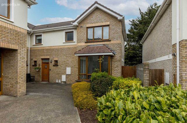 19 Forest Hills, Swords, Co. Dublin - Click to view photos