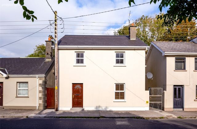 32 Old Galway Road, Loughrea, Co. Galway - Click to view photos