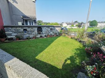 43 Pearse Park, Tipperary Town, Co. Tipperary - Image 3
