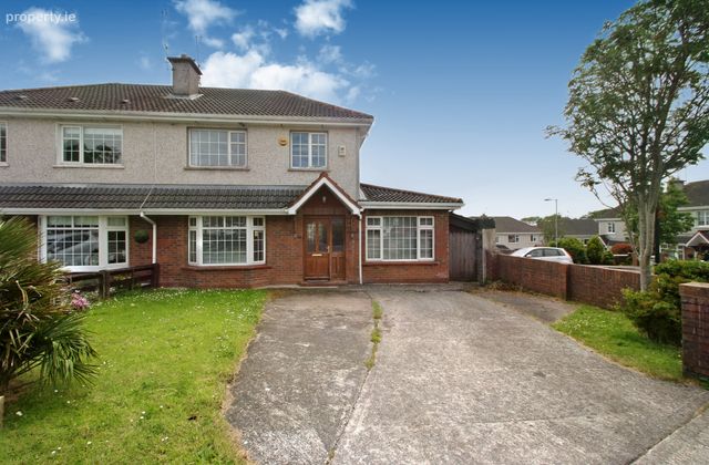 32 Careystown Woods, Whitegate, Co. Cork - Click to view photos