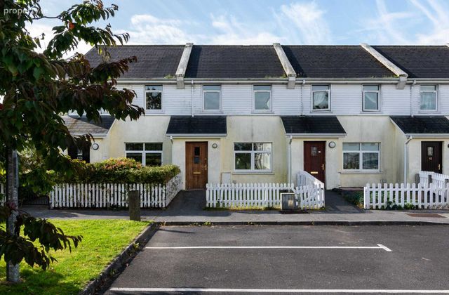 44 River Village, Monksland, Athlone, Co. Roscommon - Click to view photos