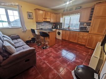 Apartment 5, Shannon Court, Banagher, Co. Offaly - Image 2