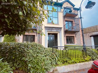 12 Market Court, Dundalk Street, Carlingford, Co. Louth - Image 2