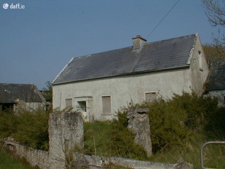 Porteen, Dysart, Co. Roscommon - Click to view photos