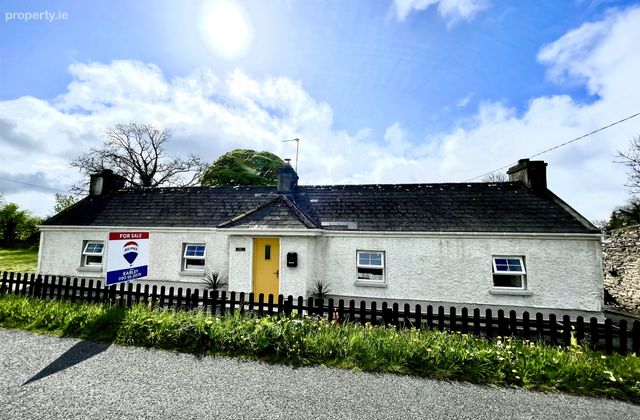 Rose Cottage, Clerragh, Frenchpark, Co. Roscommon - Click to view photos