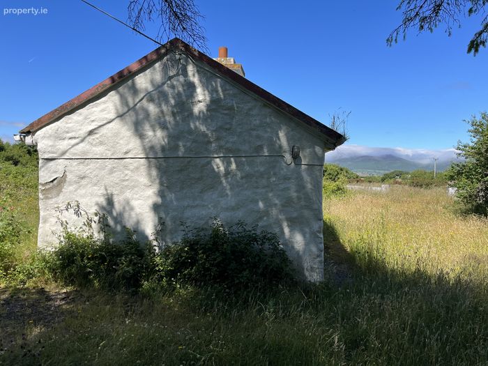 Lake Road, Cromane Upper, Co. Kerry Property.ie