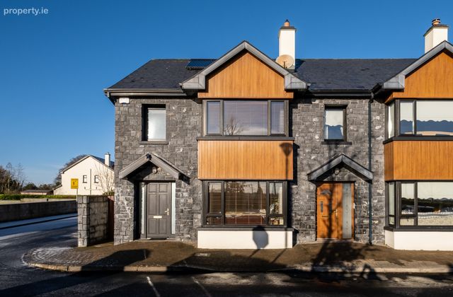 1 Sli Na Gcapall, Craughwell, Co. Galway - Click to view photos