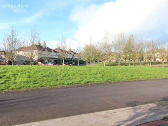 7 Maple Drive, Castlepark, Mallow, Co. Cork - Image 2