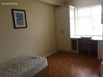 Apartment 190, T&Atilde;­ Fhearghuis, Gleann Na R&Atilde;­, Renmore, Co. Galway - Image 3
