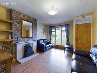 9 Oak Grove, Hillview, Waterford City, Co. Waterford - Image 2