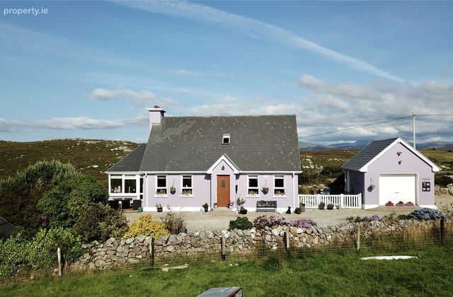 Dun Gaoithe, Sheskinerone, Dungloe, Co. Donegal - Click to view photos