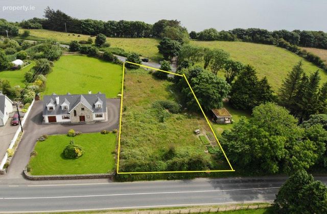 Ballybrack, Moville, Co. Donegal - Click to view photos