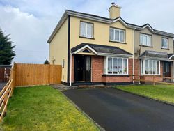 16 Abbey Vale,Ballyhaunis,Co. Mayo, Ballyhaunis, Co. Mayo - Semi-detached house