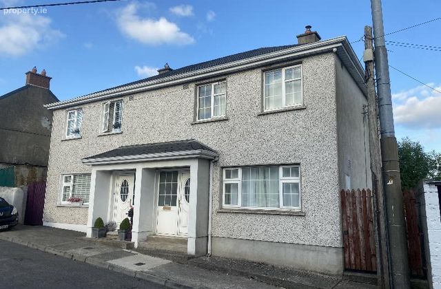 1 Lower Green Street, Fethard, Co. Tipperary - Click to view photos
