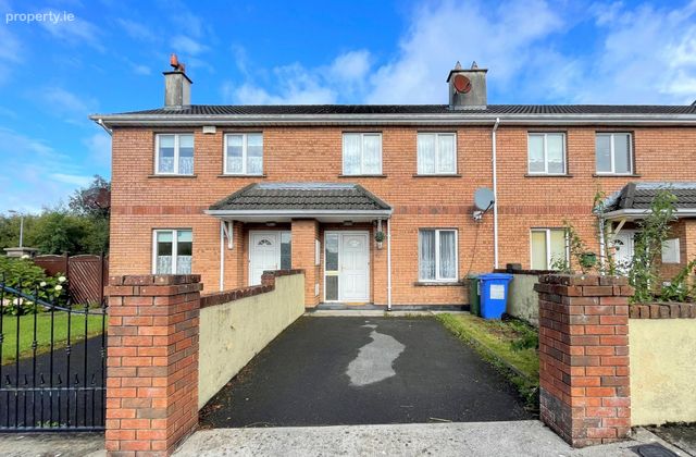 82 Farneyhoogan, Athlone Road, Longford Town, Co. Longford - Click to view photos