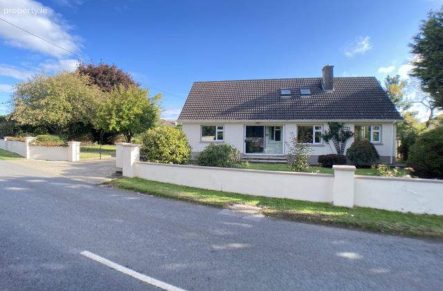 Greenville Lane, Enniscorthy, Co. Wexford - Click to view photos