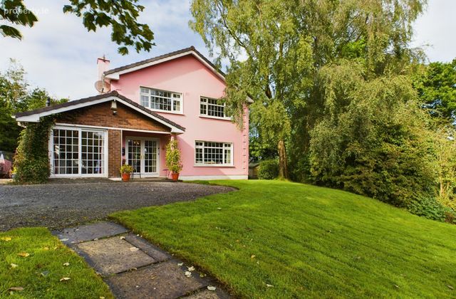 The Pink House, Keelogue, Carlow Town, Co. Carlow - Click to view photos
