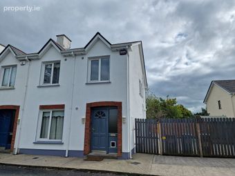 8 Abbey Court, Frenchpark, Co. Roscommon