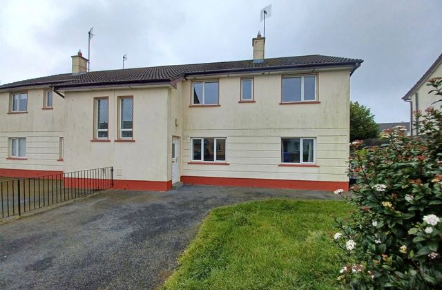 36 River Crest, Dublin Road, Tuam, Co. Galway - Click to view photos