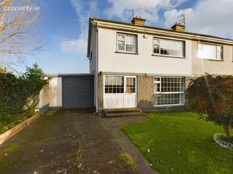 15 Lissadell Park, Carrick-on-Suir, Co. Tipperary - Image 2