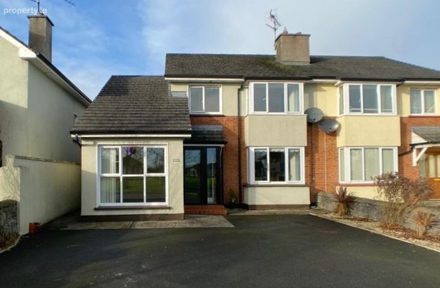 108 Palace Fields, Tuam, Co. Galway - Click to view photos