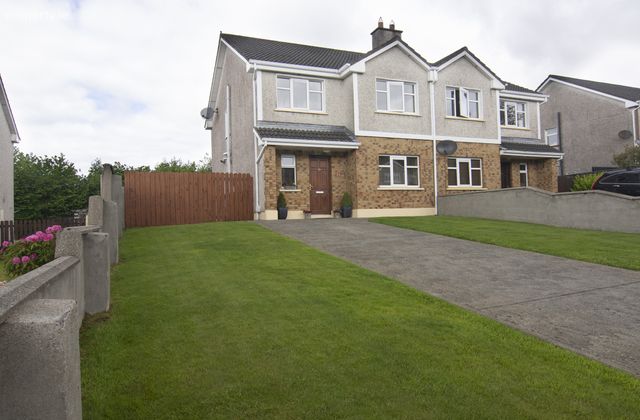 43 Sion Hill, Castlebar, Co. Mayo - Click to view photos