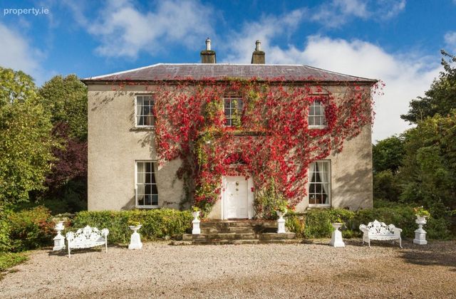 The Old Rectory, Glebe, Fahan, Co. Donegal - Click to view photos